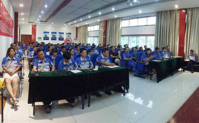 章丘豐源機械2019半年度總結表彰大會圓滿結束！